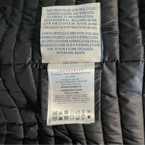 Moncler Eridan Giubbotto Jacket Size 4 Fur collar Kalgan lamb Black EUC Auth. XL - Picture 6 of 15